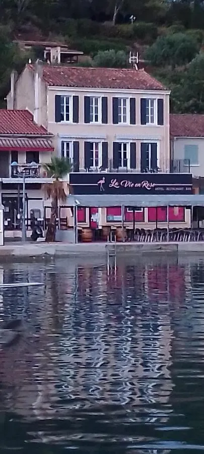 Hotel La Vie En Rose Avec Spa Exterieur Collectif Gratuit location