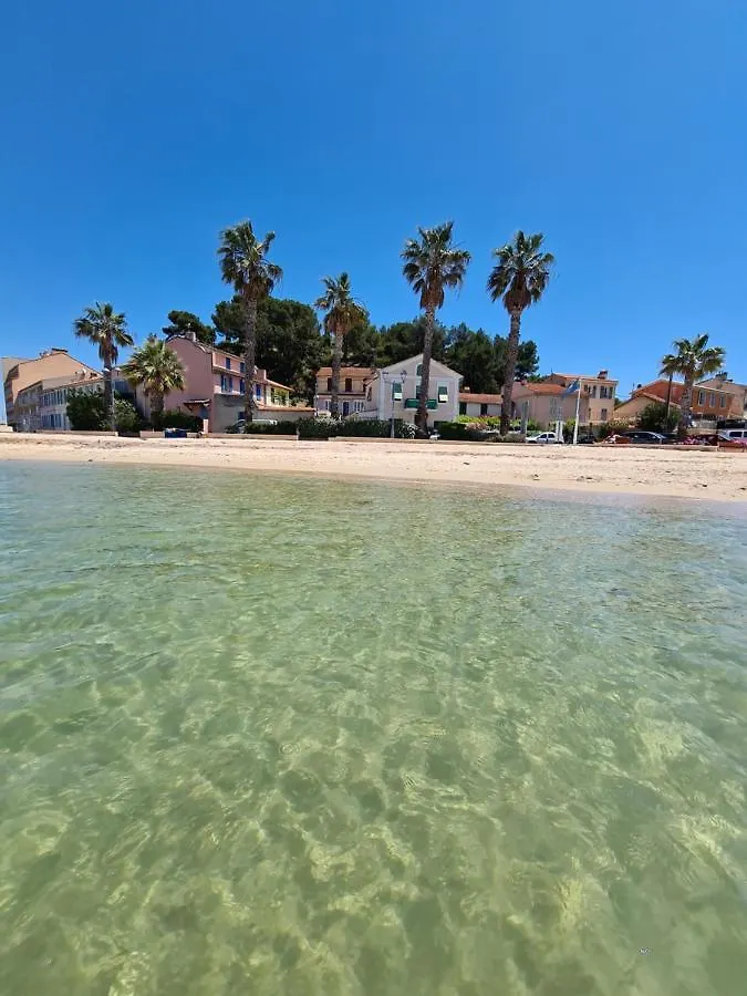 Hotel La Vie En Rose Avec Spa Exterieur Collectif Gratuit 0*, Saint-Mandrier-sur-Mer